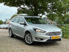 Ford Focus Wagon - 1.0 Titanium Edition | Cruise + Clima nu € 5.450,
