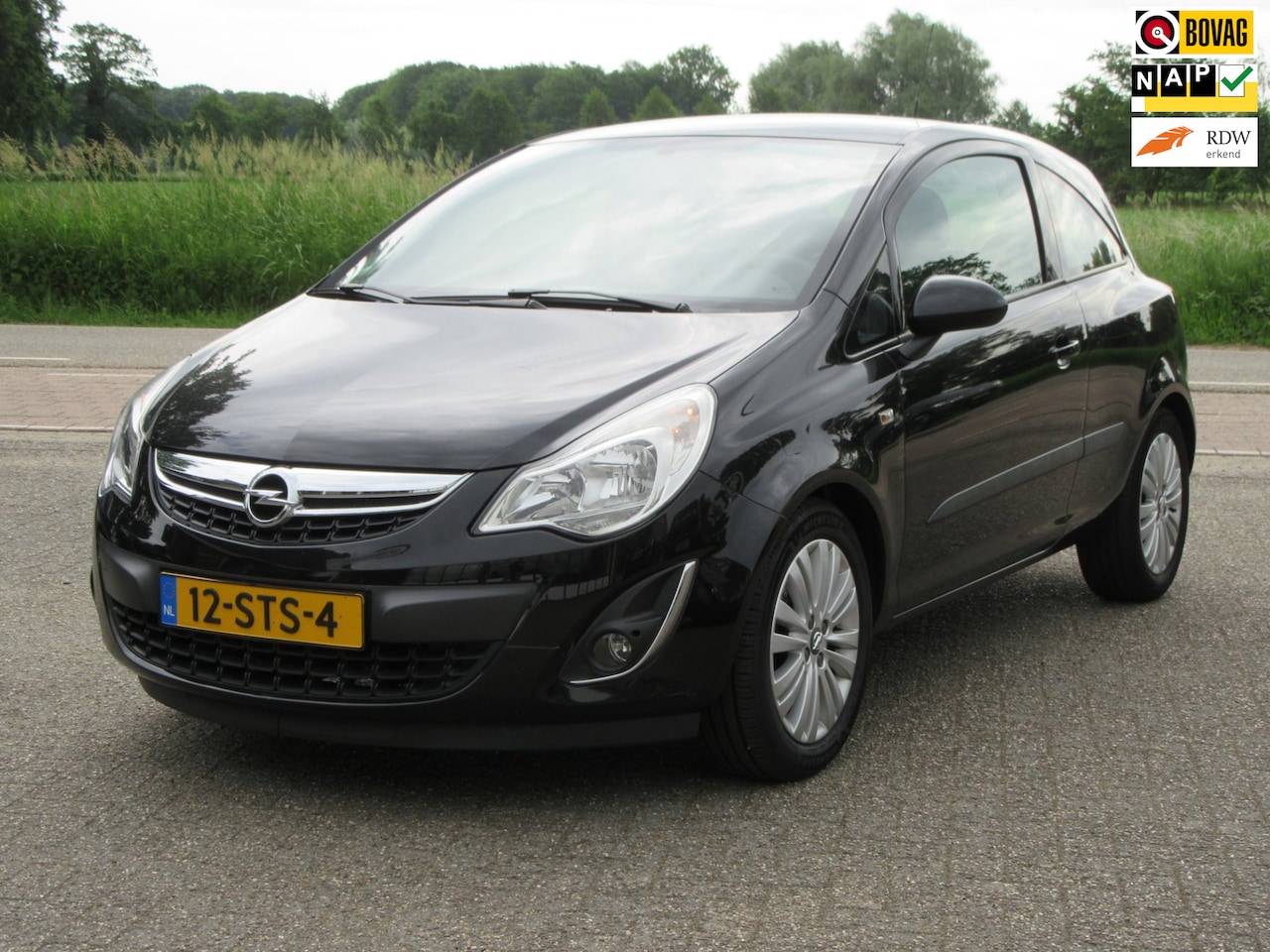 Opel Corsa - 1.2-16V Cosmo 1.2-16V Cosmo - AutoWereld.nl