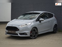 Ford Fiesta - 1.6 ST200, Recaro, Bleutooth, Camera, ST 200