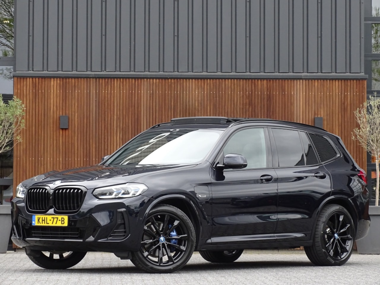 BMW X3 - 30e 292PK X-Drive M-Sport / Laser / pano / 360° - AutoWereld.nl