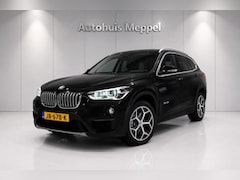 BMW X1 - sDrive20i Advantage*Head-up*Trekhaak*Navipro*LED+*PDC