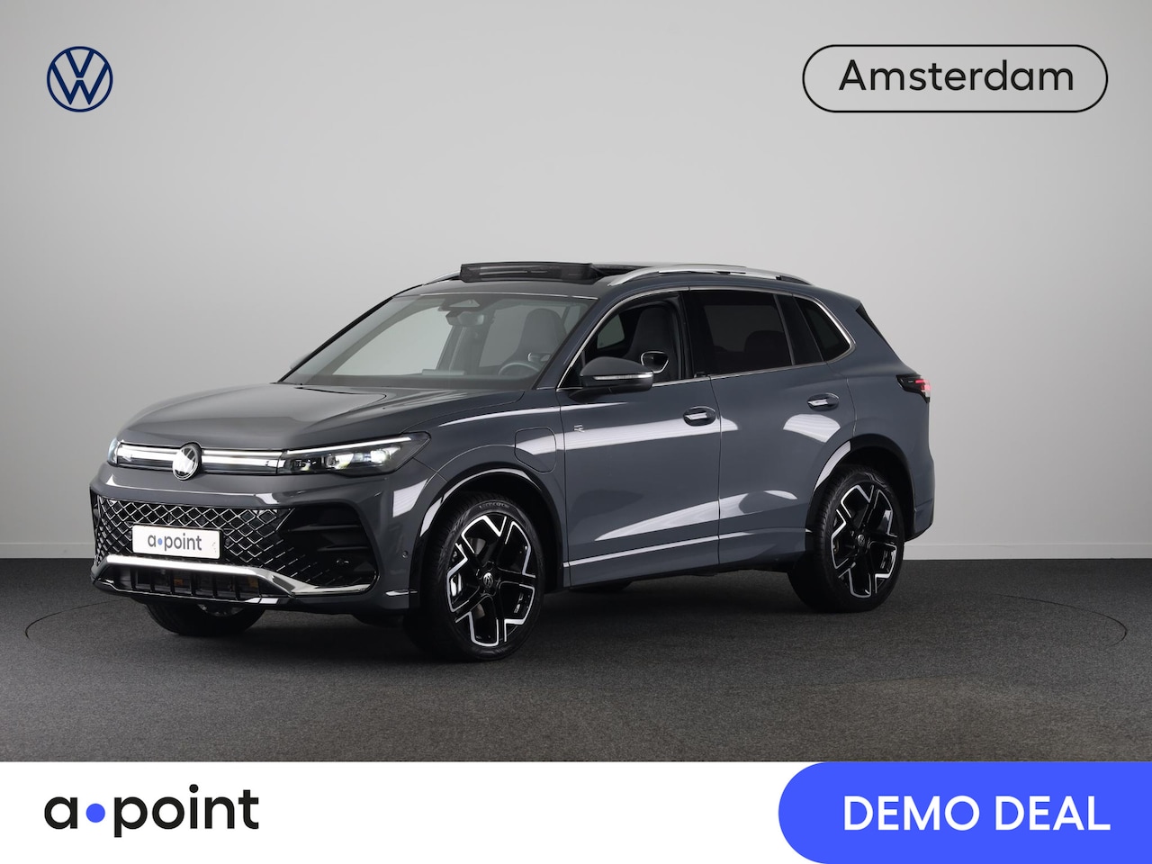 Volkswagen Tiguan - 1.5 eHybrid R-Line Edition 204 PK PHEV | Panorama dak | Comfort pakket | Navigatie | Parke - AutoWereld.nl