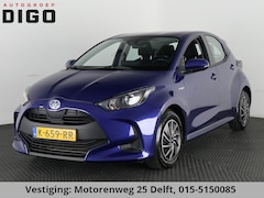 Toyota Yaris - 1.5 HYBRID ACTIVE 1e EIG BLUELINE GARANTIE 2-2031 DEALER AUTO CARPLAY NAVIGATIE . SLECHTS