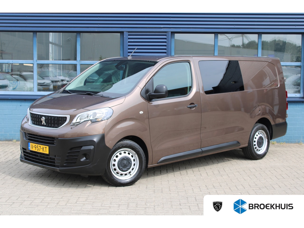 Peugeot Expert - L3 2.0 BlueHDI 120 PK | DUBBELE CABINE | TREKHAAK | SENSOREN | 6,9% FINANCIAL LEASE | - AutoWereld.nl