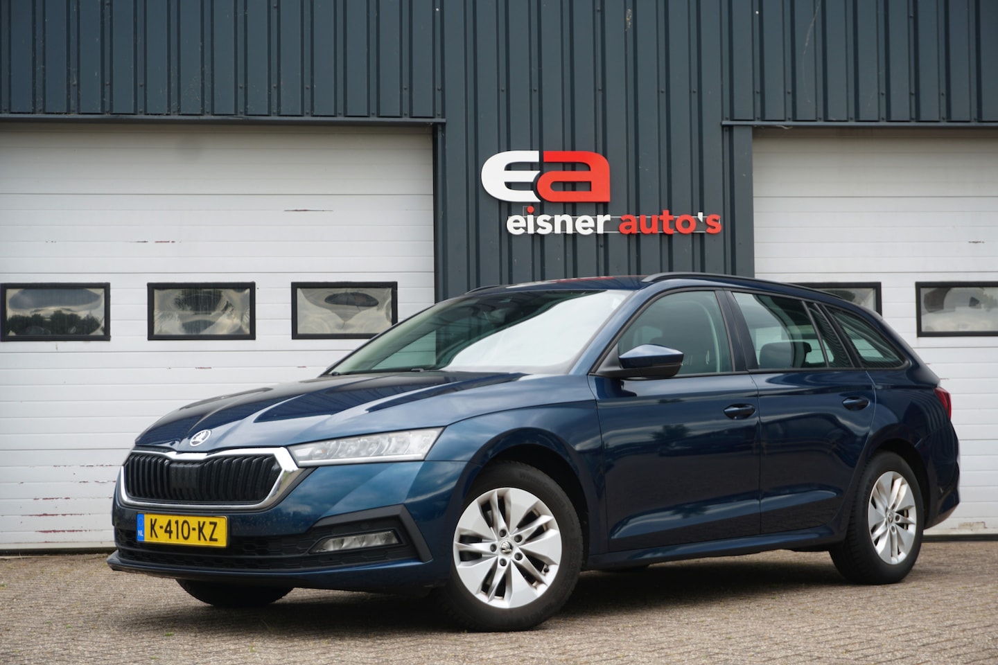 Skoda Octavia Combi - 1.0 e-TSI AUTOMAAT Business Edition | TREKHAAK |  ACC | - AutoWereld.nl