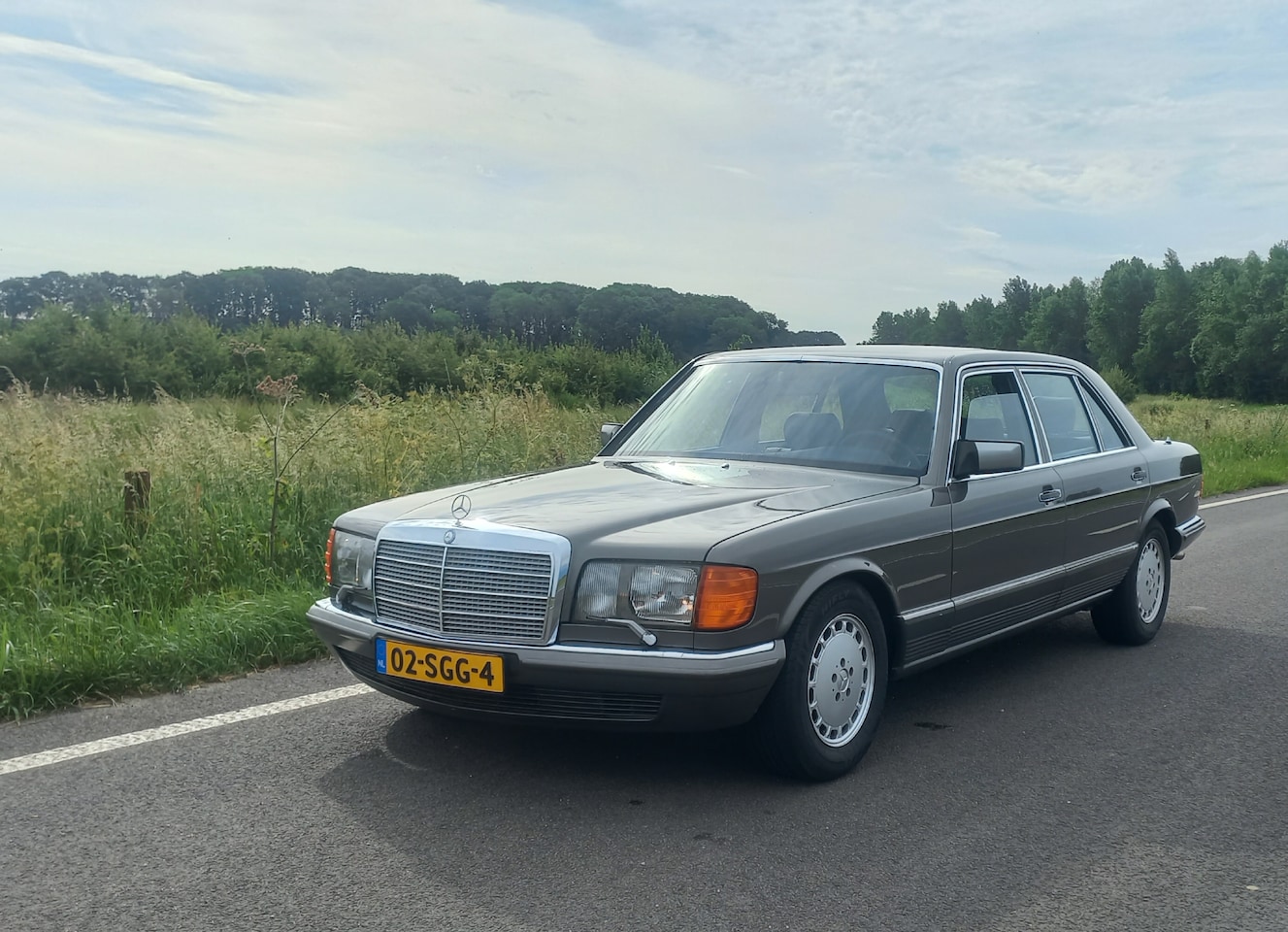 MERCEDES-BENZ 500 SEL