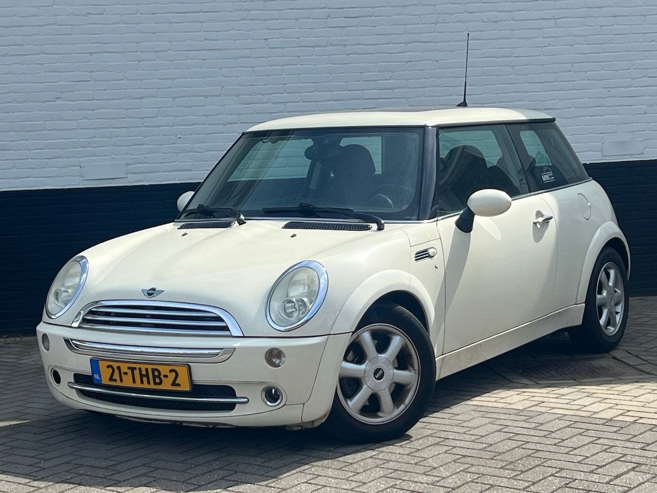 MINI 3-Deurs - 1.6 Cooper Automaat/Pano/Inruilkoopje (Handel) - AutoWereld.nl