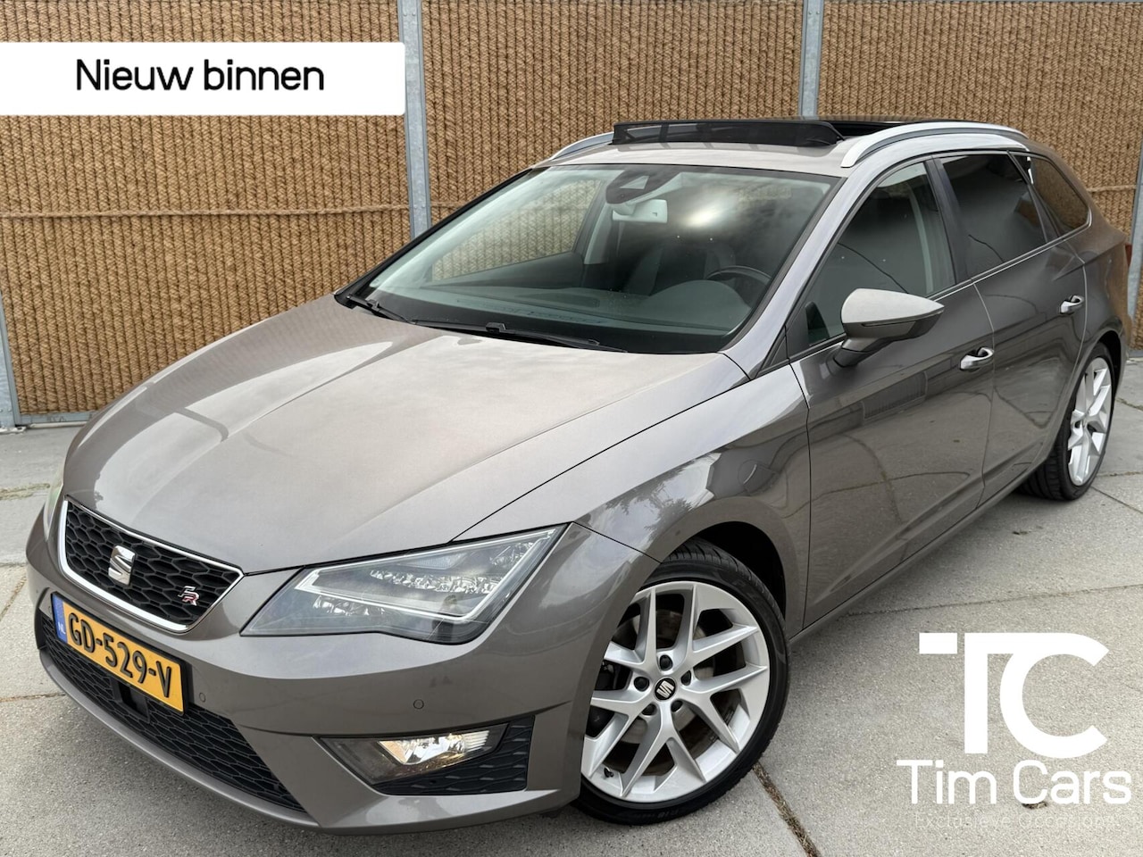 SEAT Leon ST - 1.4 TSI ACT FR Dynamic Automaat | Panoramadak | LED verlichting | Half leer/alcantara | DC - AutoWereld.nl
