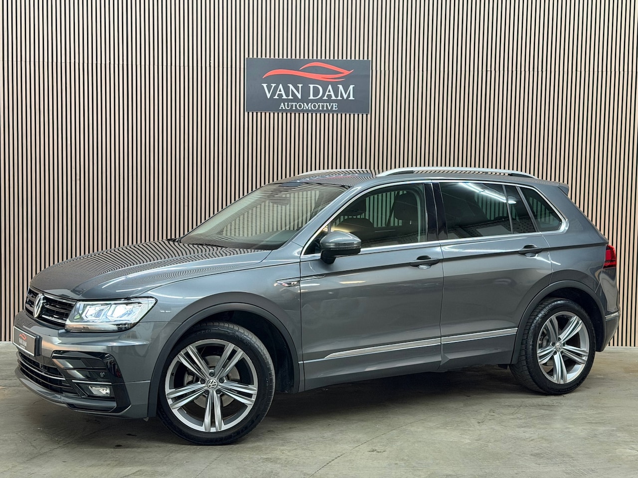 Volkswagen Tiguan - 1.5 TSI ACT R-Line 2019 DSG LED VIRTUAL CRUISE - AutoWereld.nl