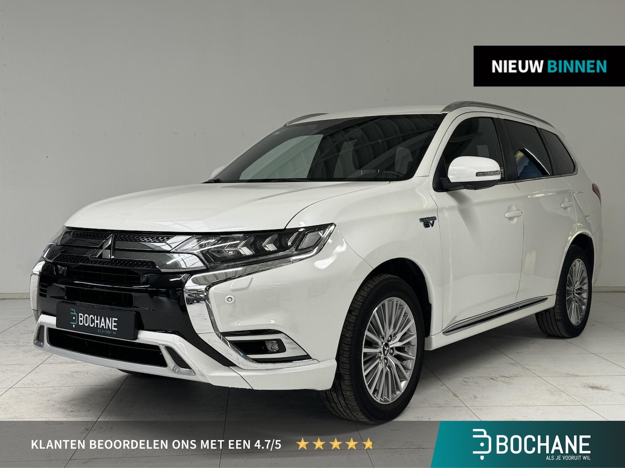 Mitsubishi Outlander - 2.4 PHEV Intense | Navigatie | 360° Camera | Stoelverwarming | Leder | - AutoWereld.nl
