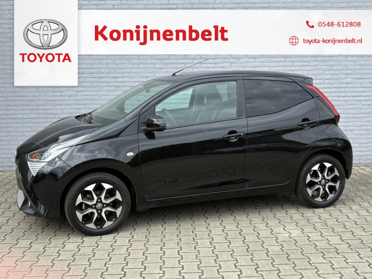 Toyota Aygo - 1.0 VVT-i X-Joy Automaat 5-deurs | NL auto | Clima | Camera - AutoWereld.nl