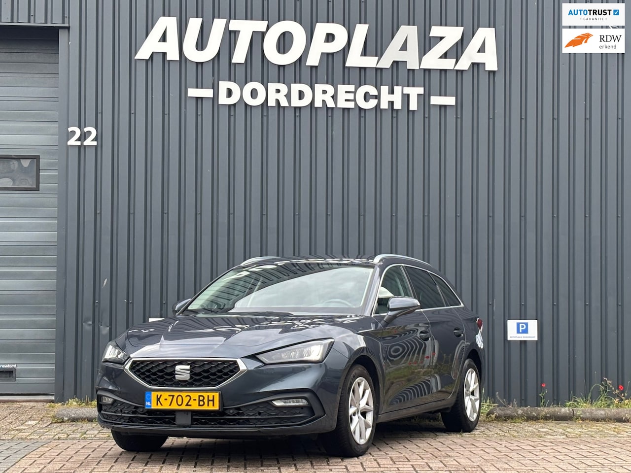 SEAT Leon Sportstourer - 1.5 TSI Style Launch Edition |TREKHAAK| ACC|CAMERA| - AutoWereld.nl