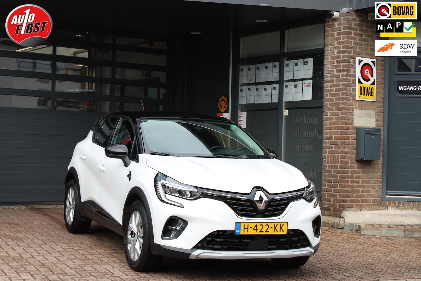 Renault Captur - 1.0 TCe 100 Intens // Carplay // Camera // PDC // Navi - AutoWereld.nl