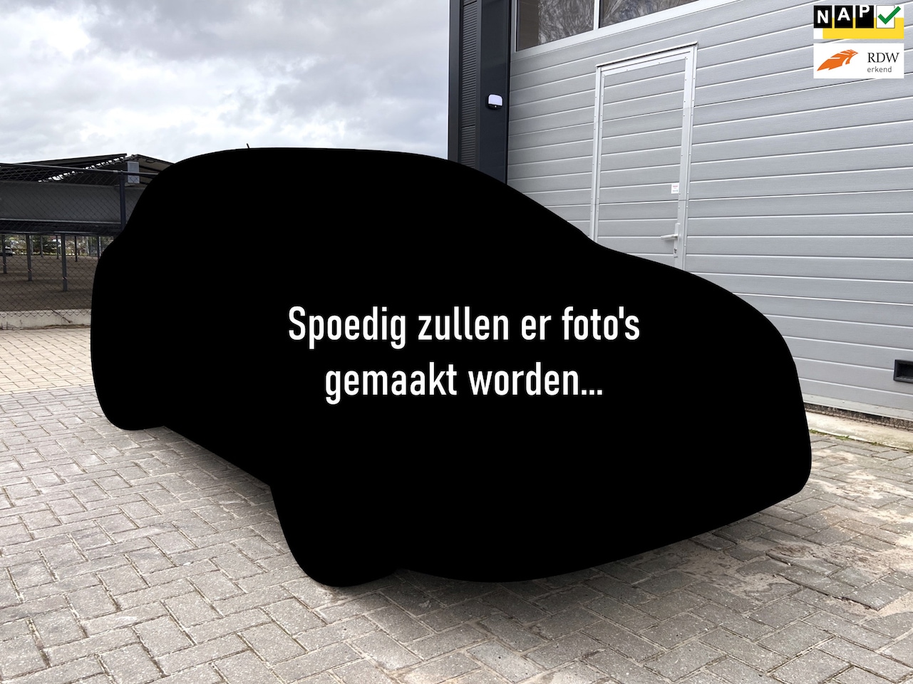 Kia Niro - 1.6 GDi Hybrid DynamicLine - Navigatie - Achteruitrijcamera - Half-Lederen Bekleding - Vol - AutoWereld.nl