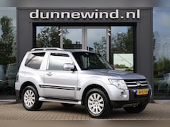Mitsubishi Pajero - 3.2 DI-D *1e Eigenaar*NAVI*AIRCO*TREKHAAK*CRUISE