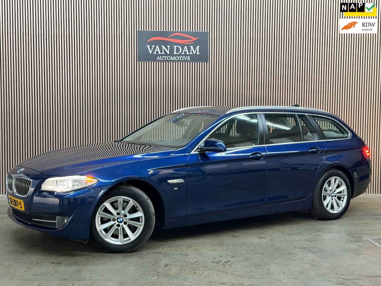 BMW 5-serie Touring - 528xi Upgrade Edition 2012 NAP LED LEDER TREKHAAK - AutoWereld.nl