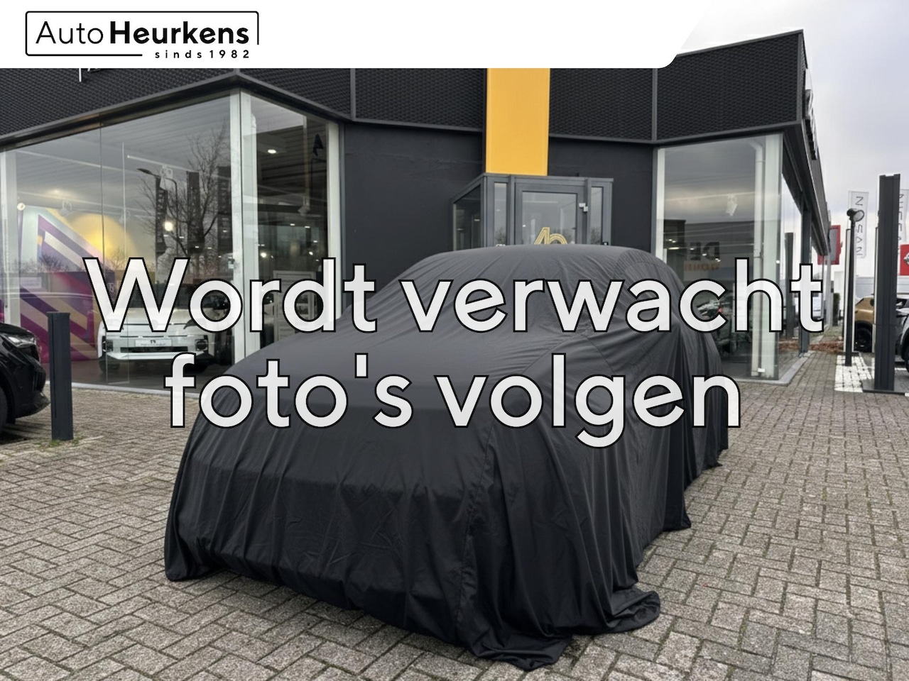 Renault Captur - TCe 140 Initiale Paris | 360° Camera | Navigatie | Stoelverwarming | - AutoWereld.nl