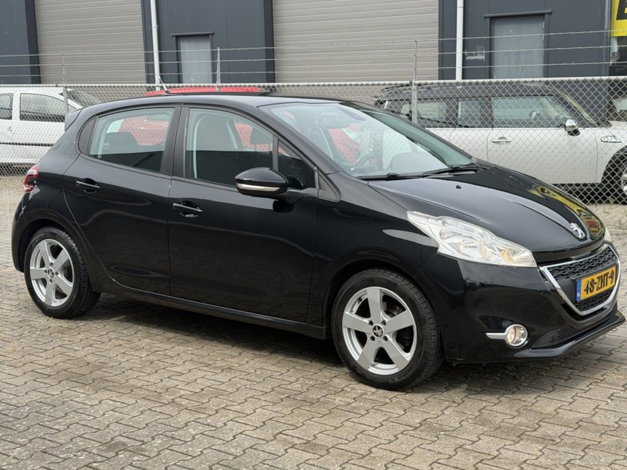Peugeot 208 - 1.2 Vti Access 1.2 VTi Access - AutoWereld.nl