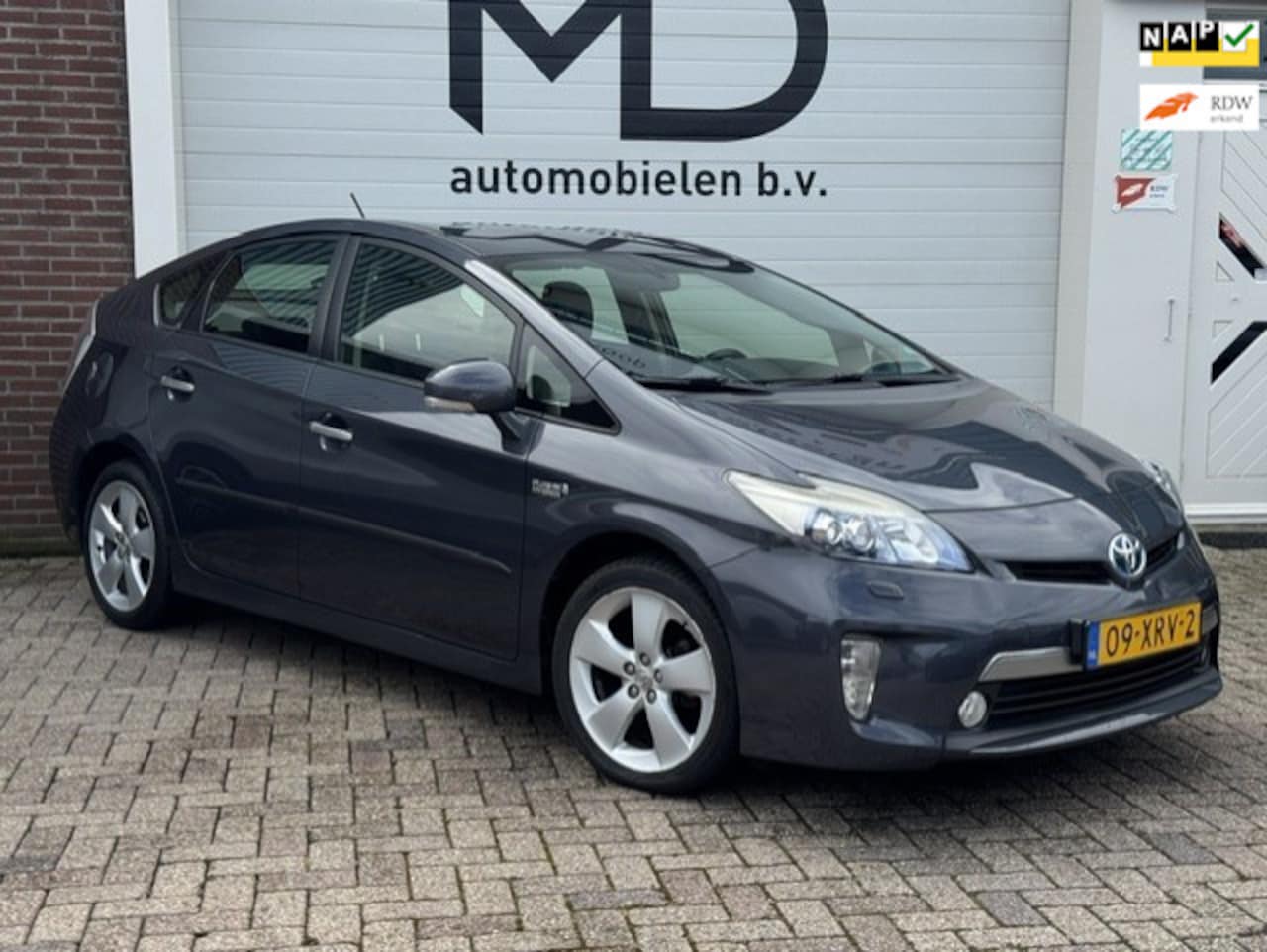 Toyota Prius - 1.8 Plug-in Dynamic Business-Dealer onderhouden - AutoWereld.nl