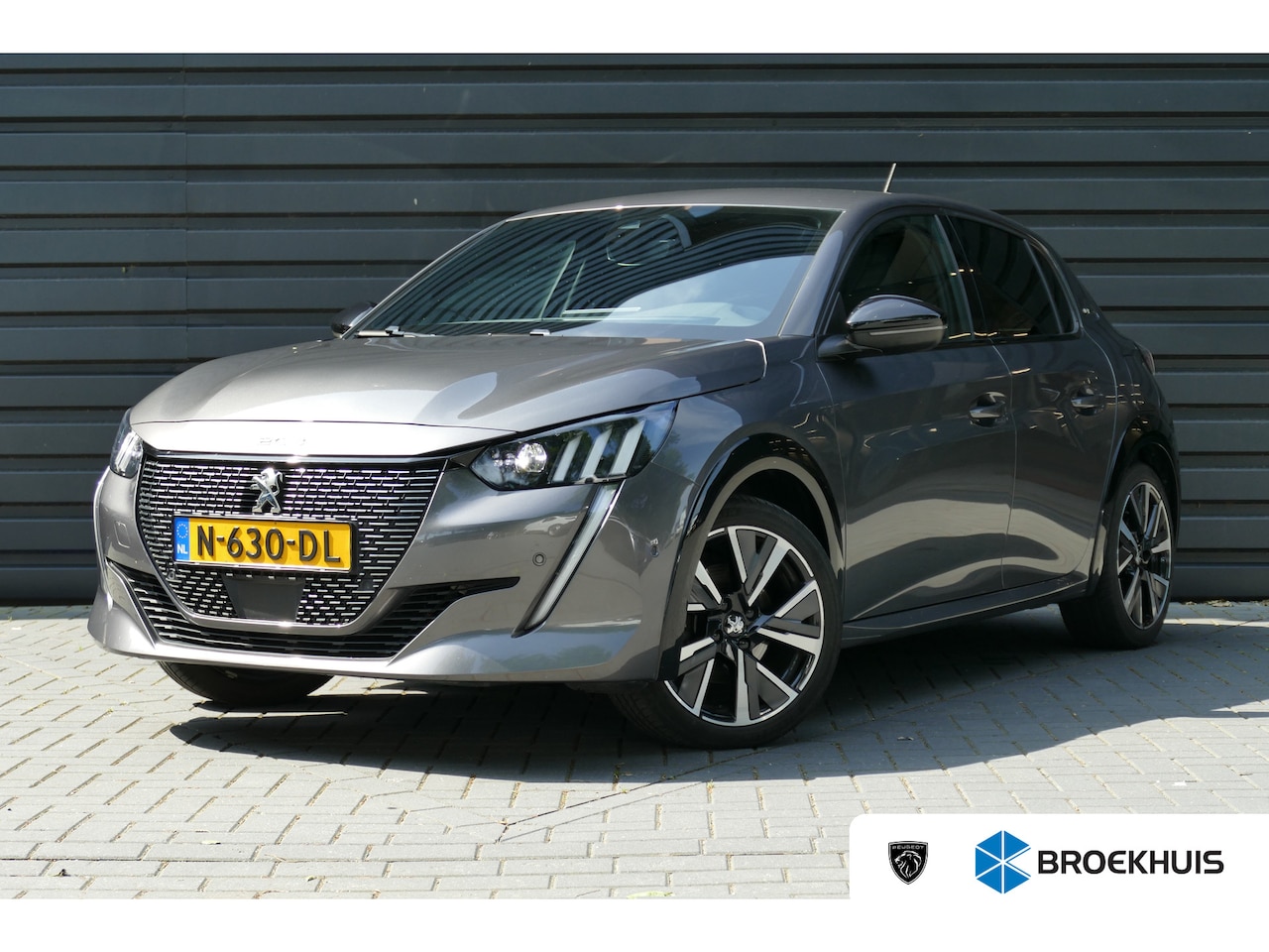 Peugeot 208 - 1.2 PURETECH 100PK GT / NAVI / FULL-LED / KEYLESS / 17"LMV / CAMERA / STOELVERWARMING / DA - AutoWereld.nl