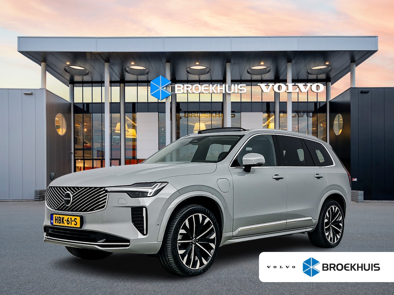 Volvo XC90 - T8 Ultra Bright | 21" | Luchtvering | Trekhaak | Panoramadak | Harman Kardon | 360 Camera - AutoWereld.nl