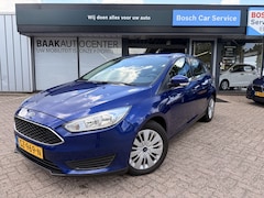 Ford Focus - 1.0 Trend | Sensoren | Trekhaak | Airco