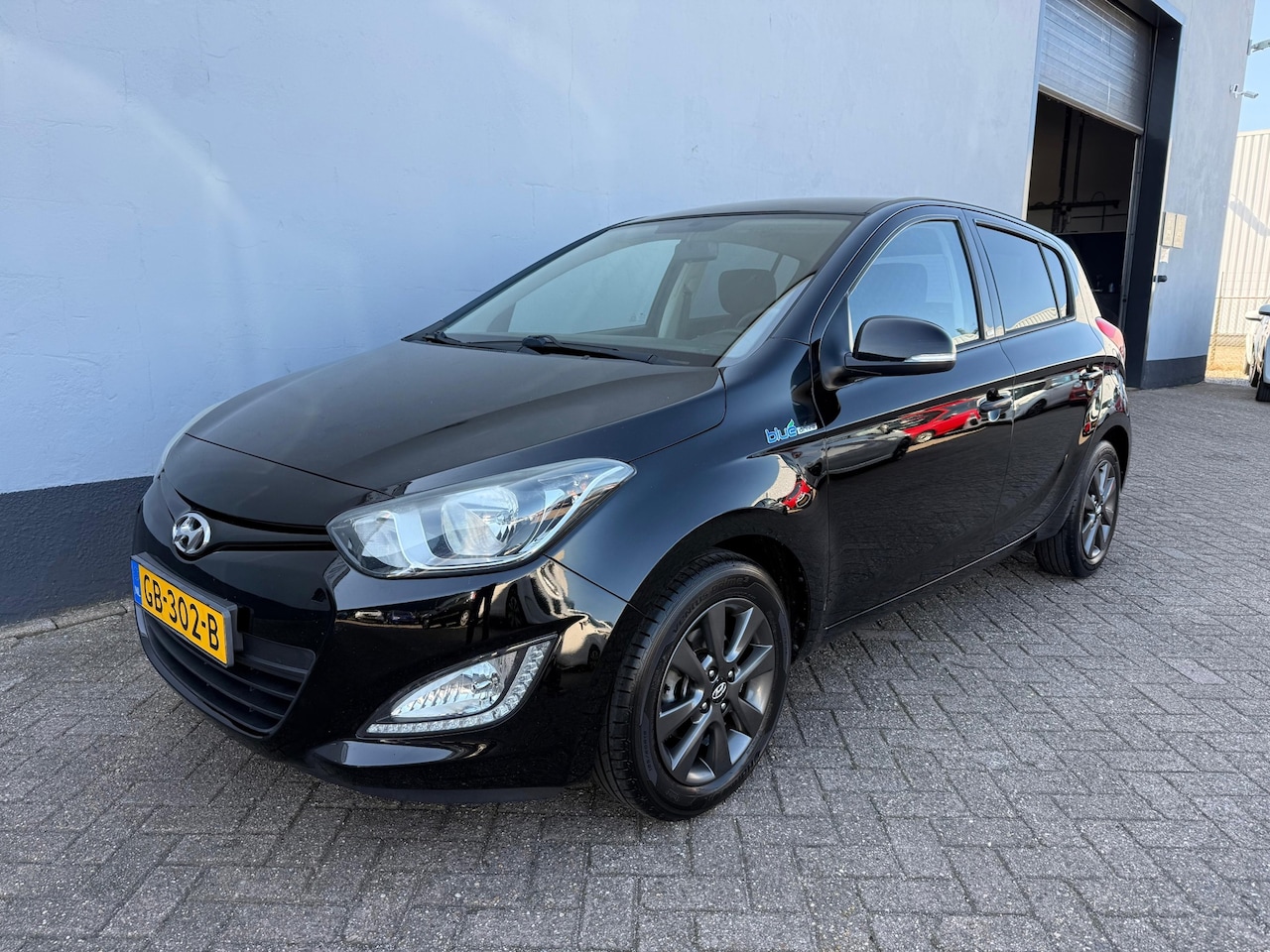 Hyundai i20 - 1.2i Go! 5-Deurs - Airco - LMV - AutoWereld.nl