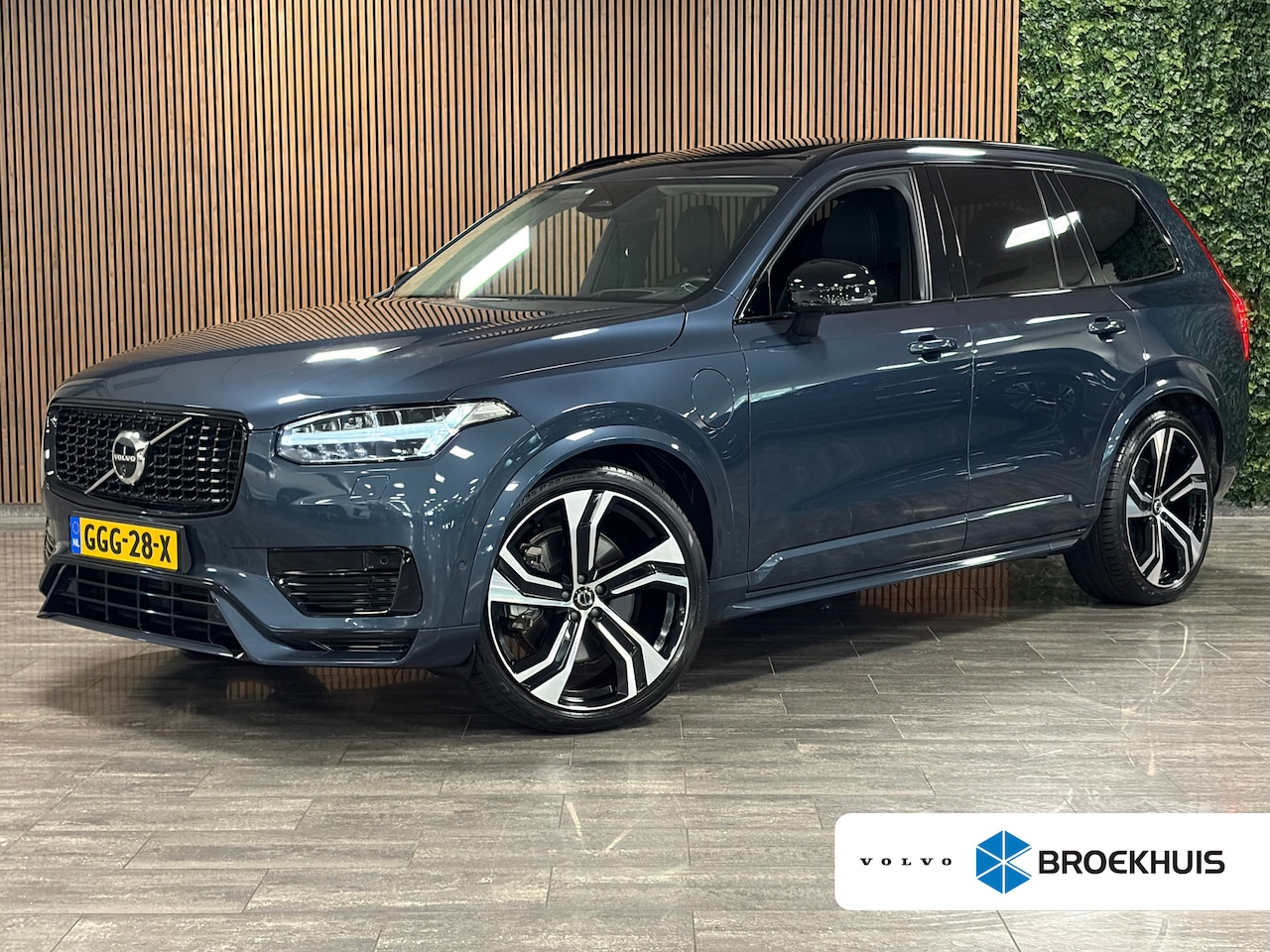 Volvo XC90 - T8 AWD Recharge Ultra Dark | Vol! | Bowers & Wilkins | Luchtvering | Stoelventilatie | Tre - AutoWereld.nl
