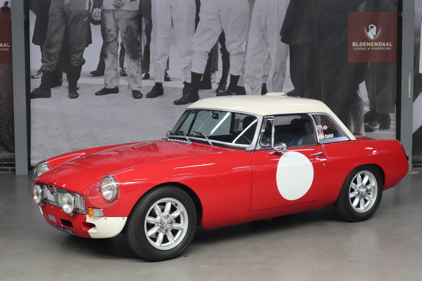 MG B type - 1.8 Roadster Rally - AutoWereld.nl