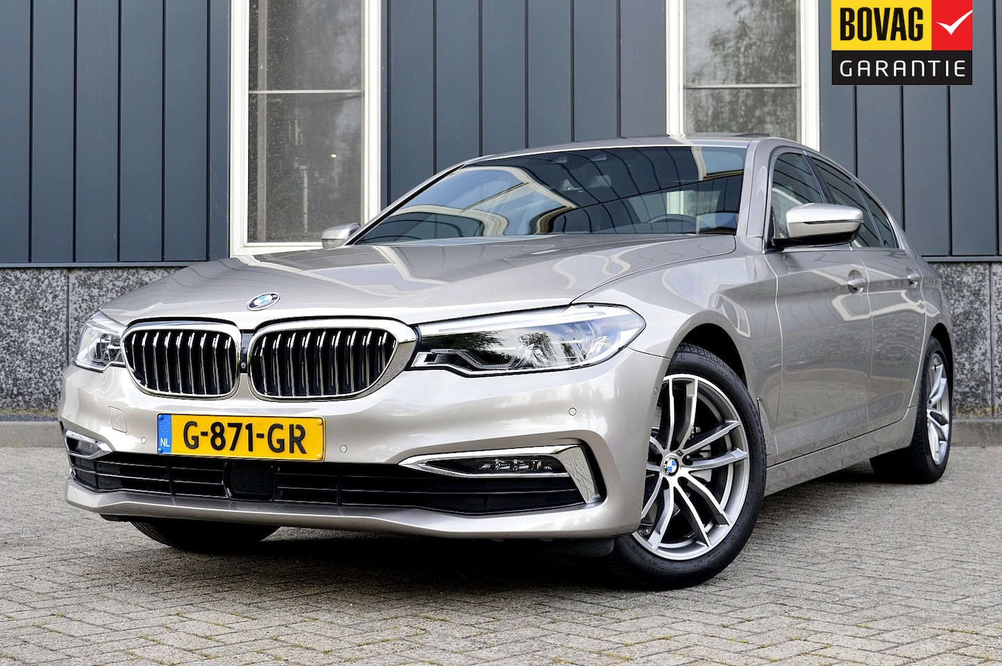 BMW 5-serie - 520i High Executive Edition Rijklaarprijs-Garantie Leder Navigatie Trekhaak Schuifdak Led - AutoWereld.nl