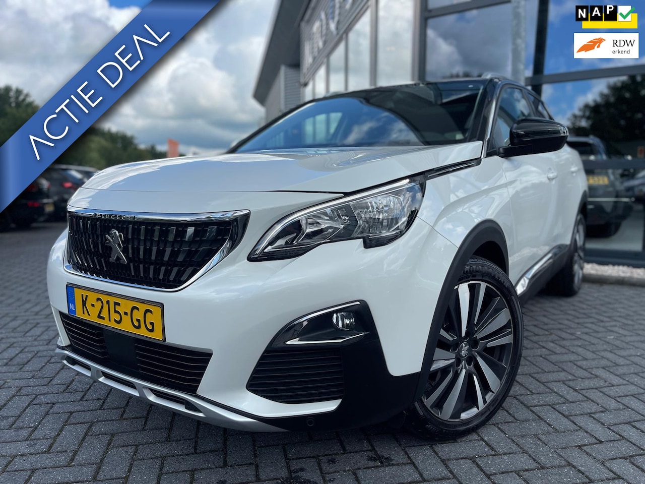 Peugeot 3008 - 1.2 PureTech Allure | Panorama | Cruise | Climate | Automaat | PDC | ORG NL | - AutoWereld.nl