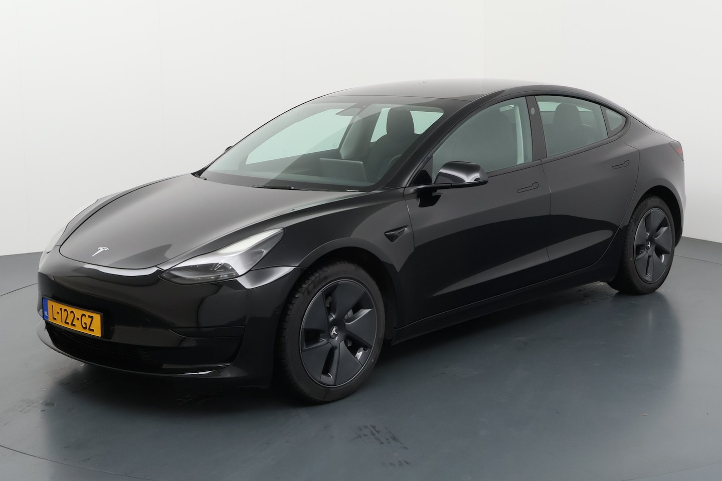 Tesla Model 3 - Standard RWD Plus 89.1% SoH FACELIFT [ LFP-ACCU+WARMTEPOMP+AUTOPILOT+60 kWh+PREMIUM AUDIO - AutoWereld.nl