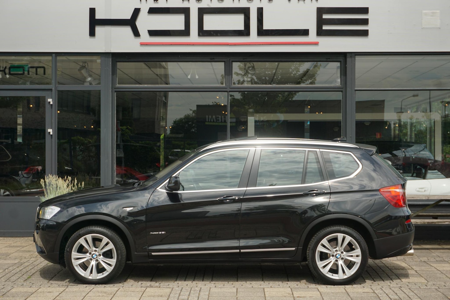 BMW X3 - xDrive35i High Executive | pano | trekhaak - AutoWereld.nl