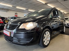 Volkswagen Touran - 1.4 TSI Comfortline. Ketting vervangen, nwe apk, cruise/climate control, parrot en veel me