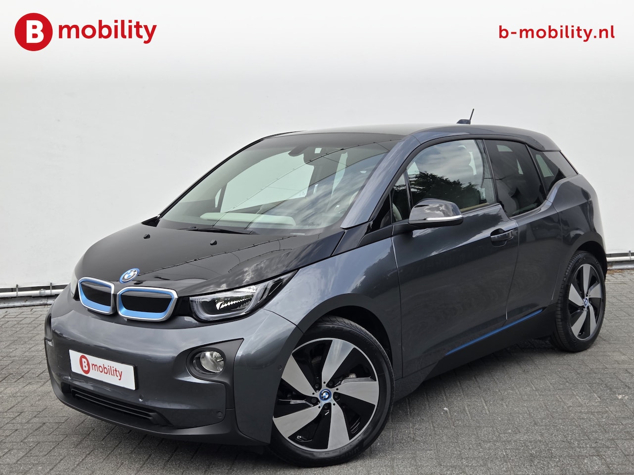 BMW i3 - High Voltage Edition 94Ah 33 kWh SOH 87% Warmtepomp Snelladen | Stoelverwarming | PDC | Na - AutoWereld.nl