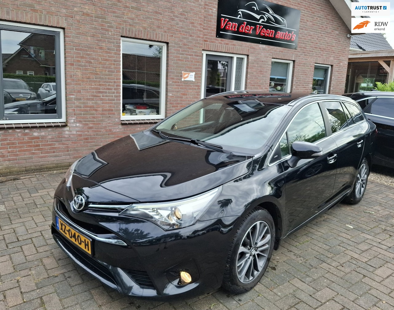 Toyota Avensis Touring Sports - 1.8 VVT-i SkyView Edition. O.a. camera, bluetooth, cruise, navi, stoelverwarming, etc! Inc - AutoWereld.nl