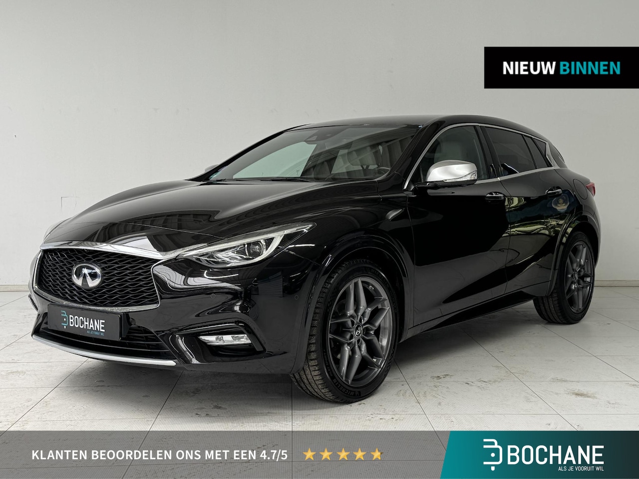 Infiniti Q30 - 1.6t Premium Tech | Navigatie | 360 Camera | Trekhaak | Stoelverwarming | - AutoWereld.nl