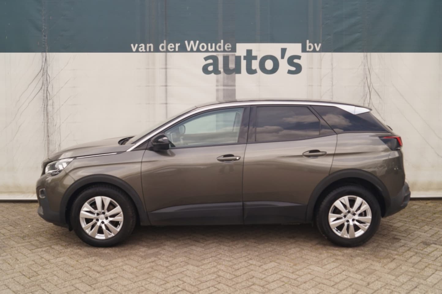 Peugeot 3008 - 1.5 BlueHDi 130pk Executive -NAVI-ECC-PDC- - AutoWereld.nl