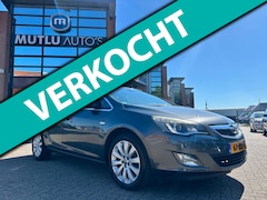 Opel Astra Sports Tourer - 1.4 Turbo Cosmo NAP LEDER Airco XENON APK