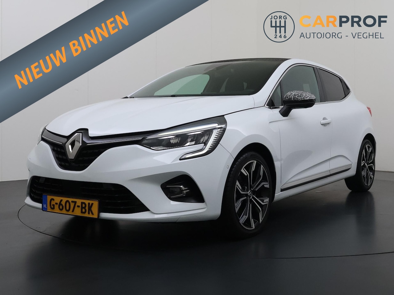 Renault Clio - 1.3 TCe Intens Navigatie Camera Automaat 4 cilinder - AutoWereld.nl
