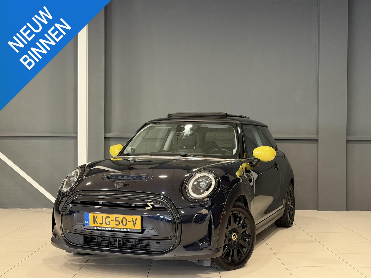 MINI Electric - Classic 33 kWh | Harman Kardon | Panorama dak | Leder | - AutoWereld.nl