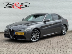 Alfa Romeo Giulia - 2.0T Sprint Leder elektrisch+verwarmd Stuurverw Camera Carplay