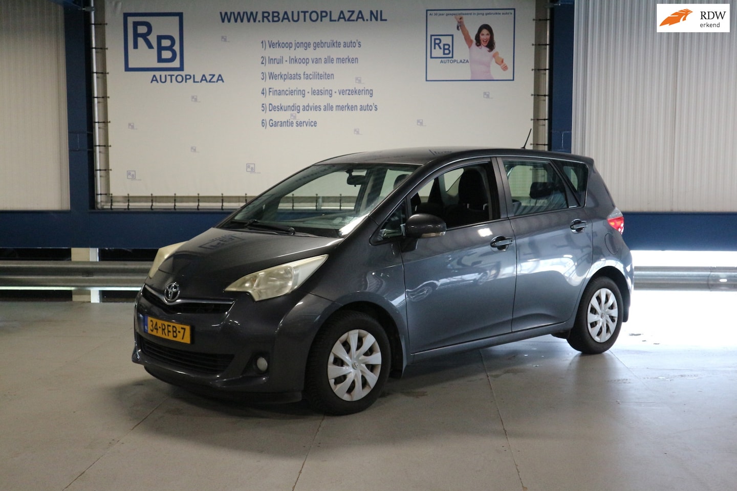 Toyota Verso S - 1.3 VVT-i Aspiration / NAP / NW APK / TOP DEAL ! ! ! - AutoWereld.nl