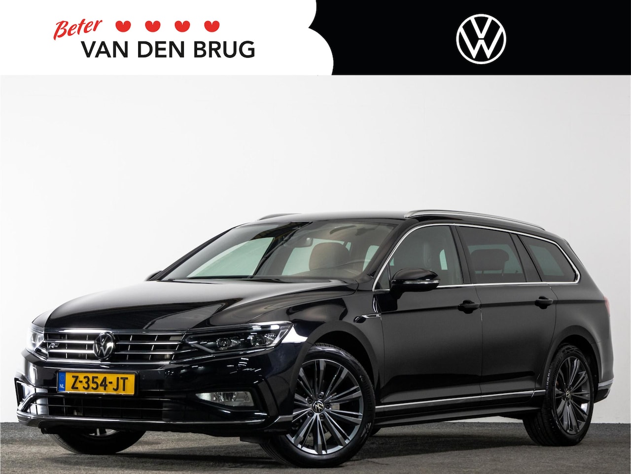 Volkswagen Passat Variant - R-Line 1.5 TSI 150 PK DSG | LED Plus | Navigatie | Trekhaak | Adaptieve Cruise Control | A - AutoWereld.nl
