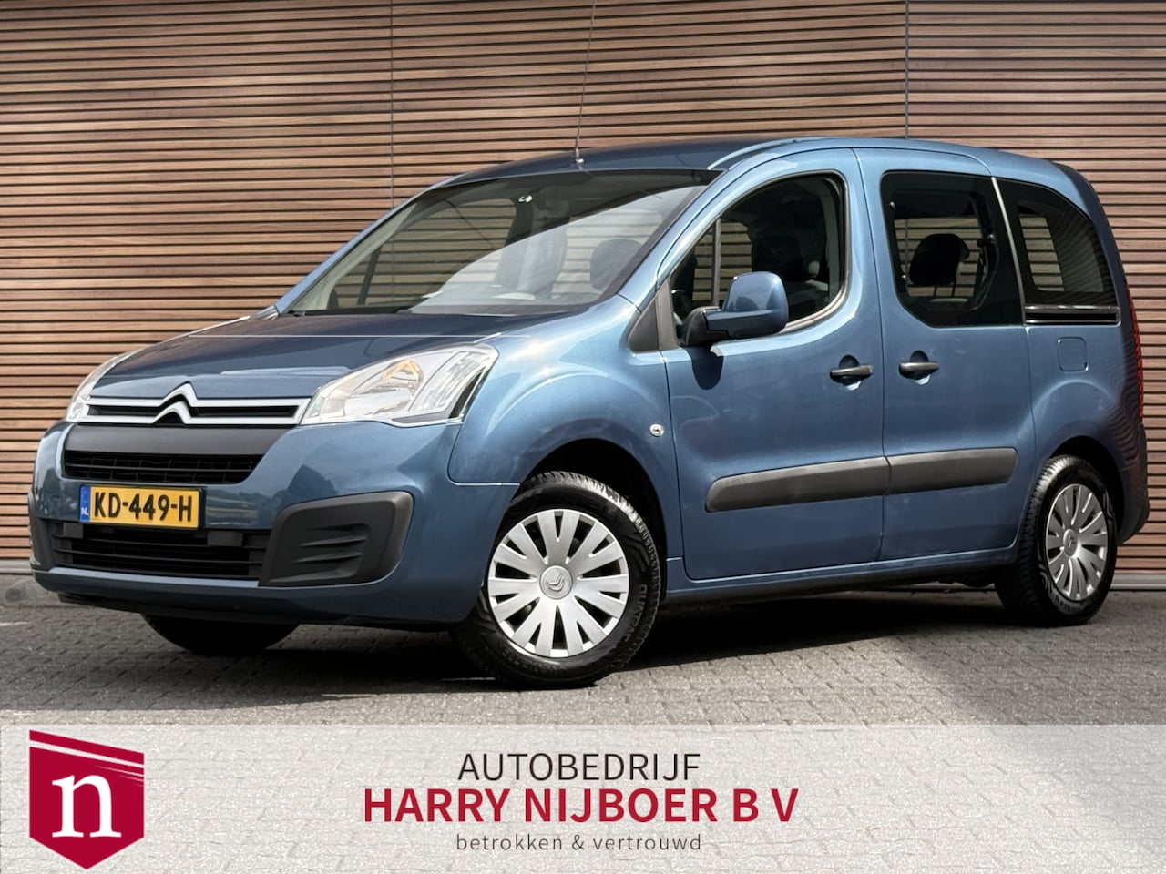 Citroën Berlingo - 1.2 PureTech Feel Rolstoel Lift / Carplay / Airco / Cruise - AutoWereld.nl
