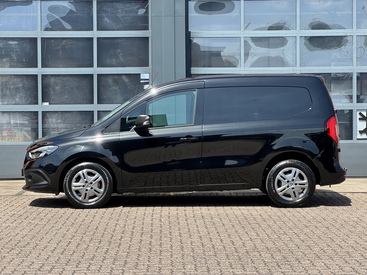 Mercedes-Benz Citan - 112 L1 Pro | Trekhaak | Cruise | Camera | Certified 24 mnd garantie - AutoWereld.nl
