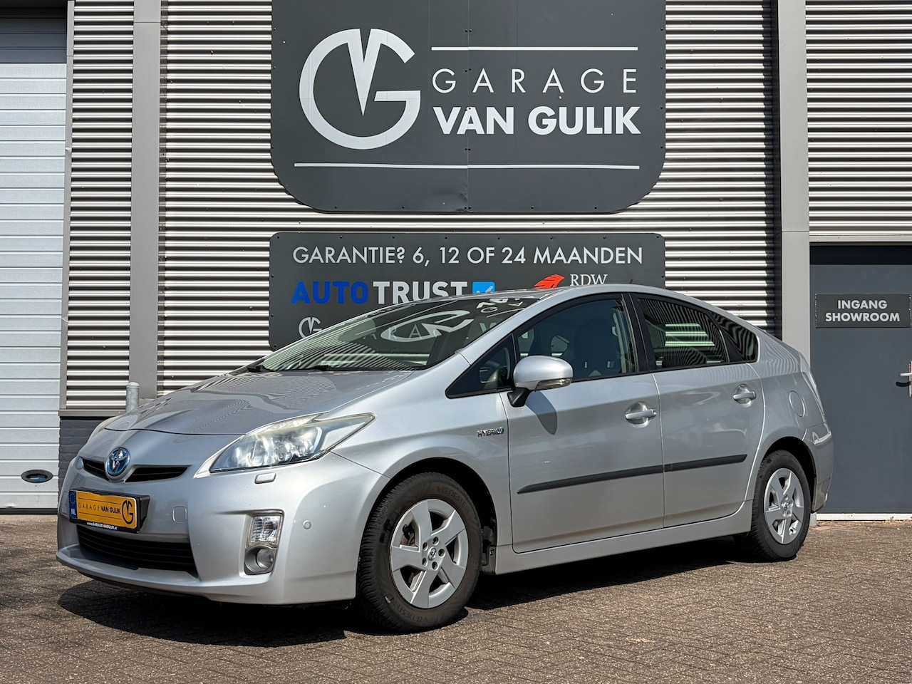 Toyota Prius - 1.8 Dynamic 99PK Trekhaak,Navi,Clima,Cruise,HUD,Isofix,ElektrRamen+Spiegels,Camera,Bluetoo - AutoWereld.nl
