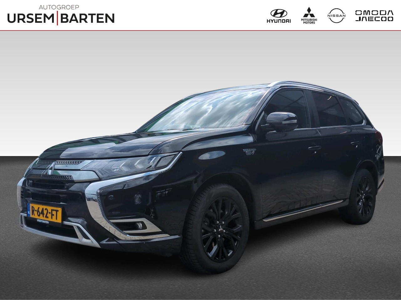 Mitsubishi Outlander - 2.4 PHEV S-Edition | Dodehoek detectie | Elektrisch bedienbare achterklep | Elektrisch ver - AutoWereld.nl