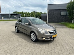 Opel Corsa - 1.2-16V Color Edition. AUTOMAAT