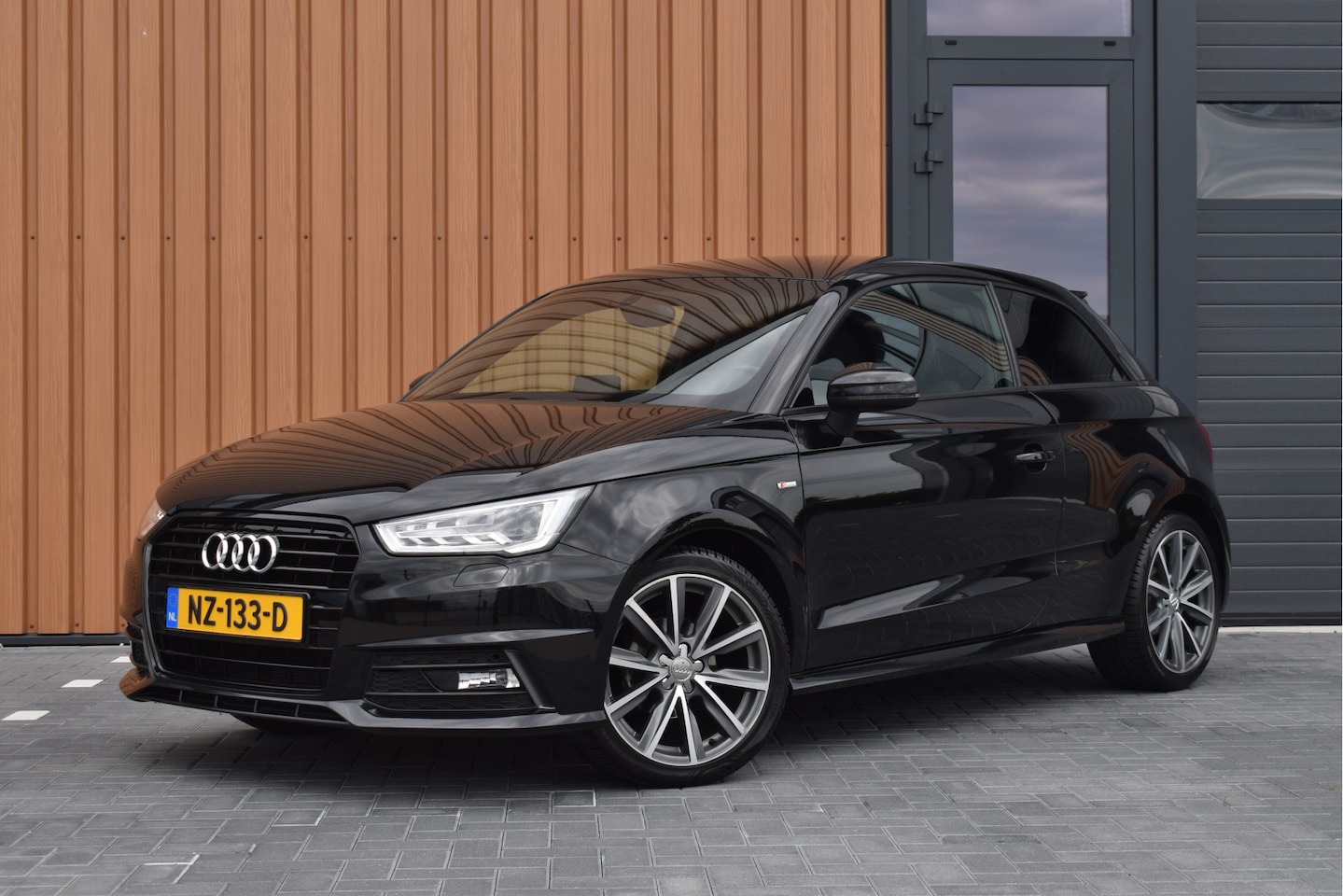 Audi A1 - 1.0 TFSI S-line Sport Edition | Navi | LED | 17" - AutoWereld.nl